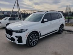 Фото авто BMW X7