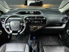 Фото авто Toyota Prius c