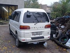 Сүрөт унаа Mitsubishi Delica