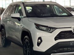 Сүрөт унаа Toyota RAV4