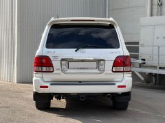 Photo of the vehicle Lexus LX