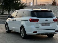 Фото авто Kia Carnival