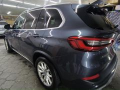 Photo of the vehicle BMW X5