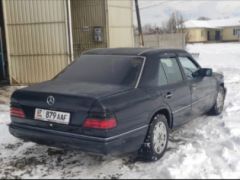 Фото авто Mercedes-Benz W124