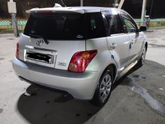 Photo of the vehicle Toyota Ist