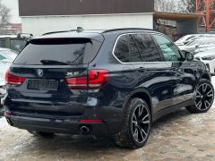 Photo of the vehicle BMW X5