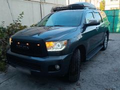 Сүрөт унаа Toyota Sequoia