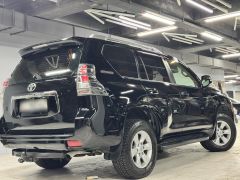 Сүрөт унаа Toyota Land Cruiser Prado