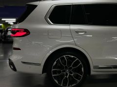 Фото авто BMW X7