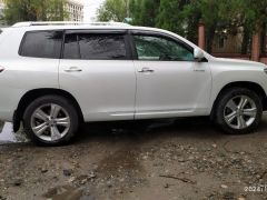 Фото авто Toyota Highlander