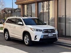 Photo of the vehicle Toyota Highlander