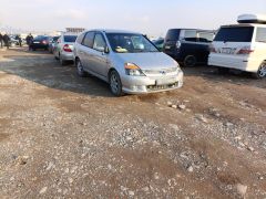 Сүрөт унаа Honda Stream