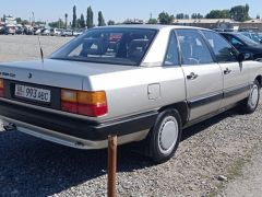 Photo of the vehicle Audi 100