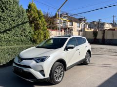 Сүрөт унаа Toyota RAV4