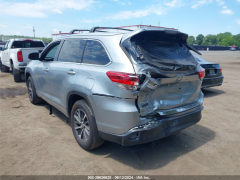 Сүрөт унаа Toyota Highlander