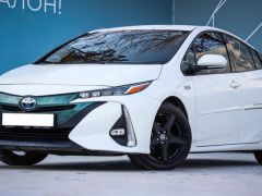 Фото авто Toyota Prius