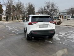 Сүрөт унаа Toyota RAV4