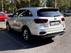 Сүрөт унаа Kia Sorento