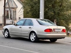 Photo of the vehicle Mercedes-Benz E-Класс