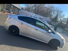 Фото авто Toyota Prius