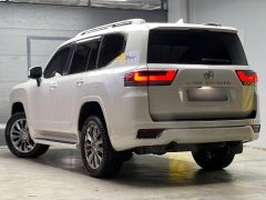 Photo of the vehicle Toyota Land Cruiser