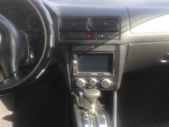 Photo of the vehicle Volkswagen Golf