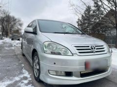 Photo of the vehicle Toyota Ipsum