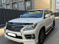 Photo of the vehicle Lexus LX