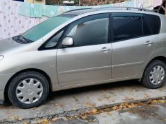 Фото авто Toyota Corolla Verso