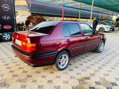 Фото авто Volkswagen Vento