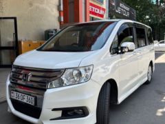 Фото авто Honda Stepwgn