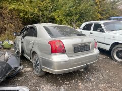 Сүрөт унаа Toyota Avensis