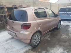 Сүрөт унаа Toyota Vitz