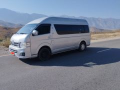 Сүрөт унаа Toyota HiAce