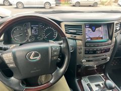 Сүрөт унаа Lexus LX