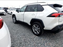 Сүрөт унаа Toyota RAV4