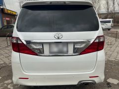 Фото авто Toyota Alphard