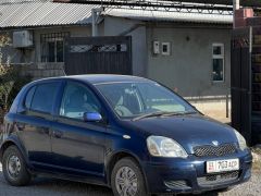 Сүрөт унаа Toyota Vitz