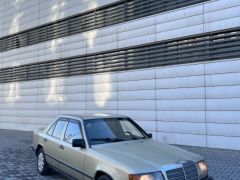 Сүрөт унаа Mercedes-Benz W124