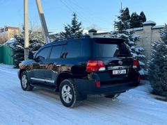 Photo of the vehicle Toyota Land Cruiser