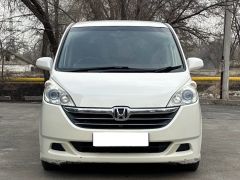 Фото авто Honda Stepwgn