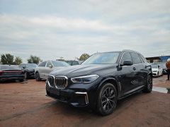 Photo of the vehicle BMW X5