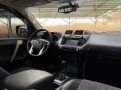 Сүрөт унаа Toyota Land Cruiser Prado