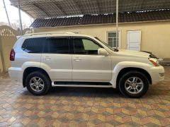 Photo of the vehicle Lexus GX