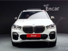 Photo of the vehicle BMW X5