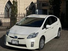 Фото авто Toyota Prius