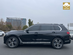 Фото авто BMW X7