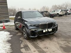 Сүрөт унаа BMW X7