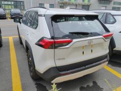 Photo of the vehicle Toyota RAV4