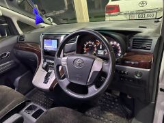 Сүрөт унаа Toyota Alphard